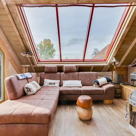 Holiday home Loft With Jacuzzi And Sauna, Cleaning Included *