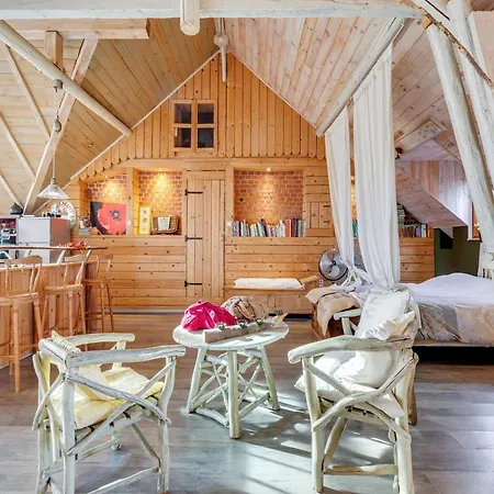 Holiday home Loft With Jacuzzi And Sauna, Cleaning Included